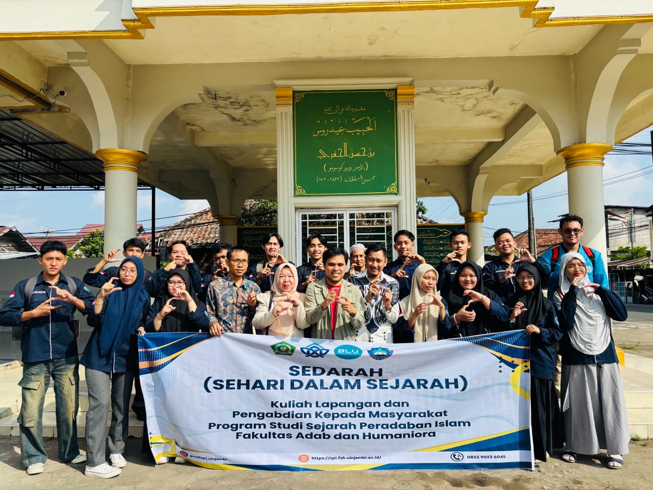 Kuliah Lapangan Prodi Sejarah Peradaban Islam: Eksplorasi  dari Relief Candi hingga Naskah Kuno